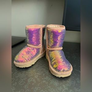 UGG Boots Girls Toddler Size 6 Good Condition